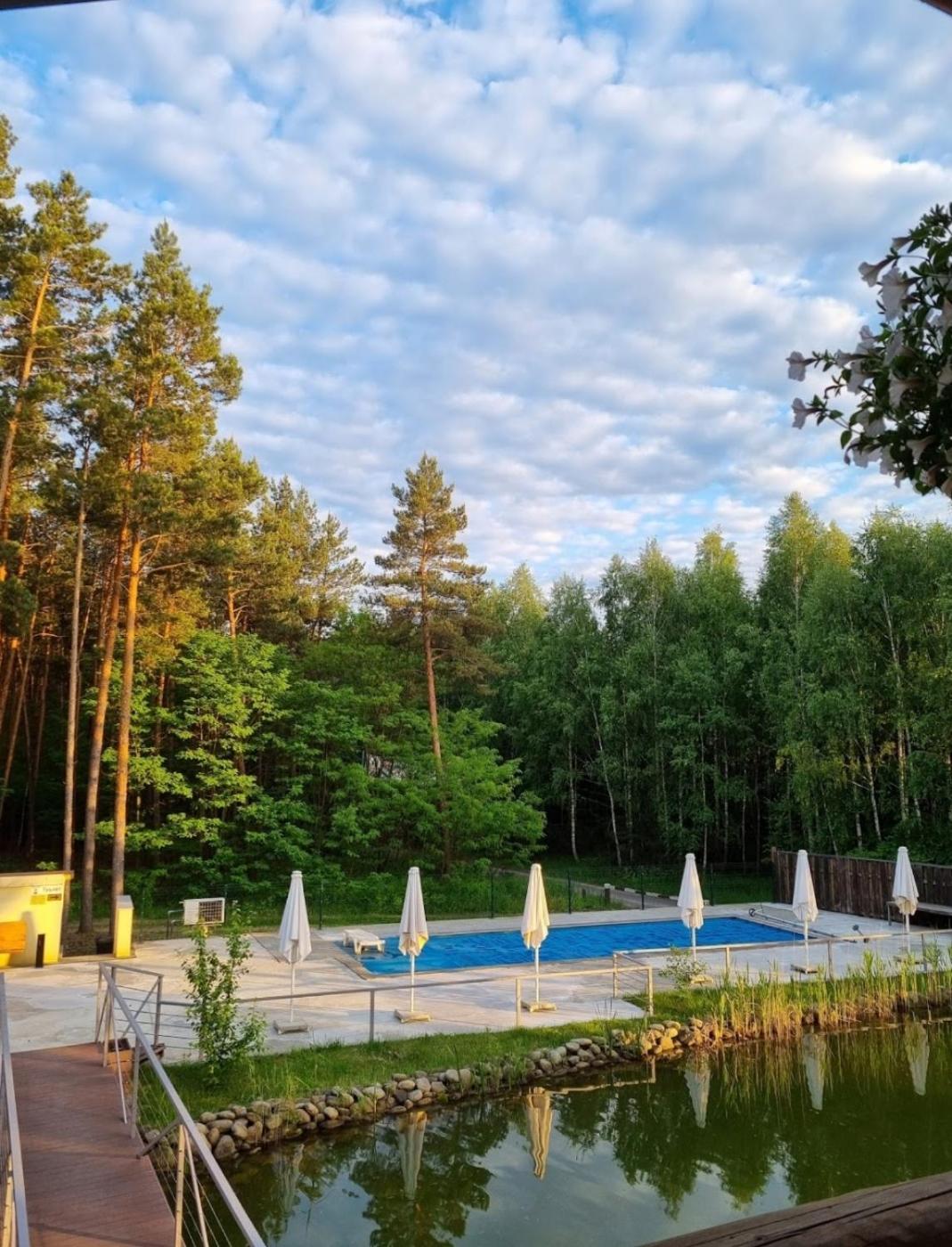 Carivka Hotel Esterno foto