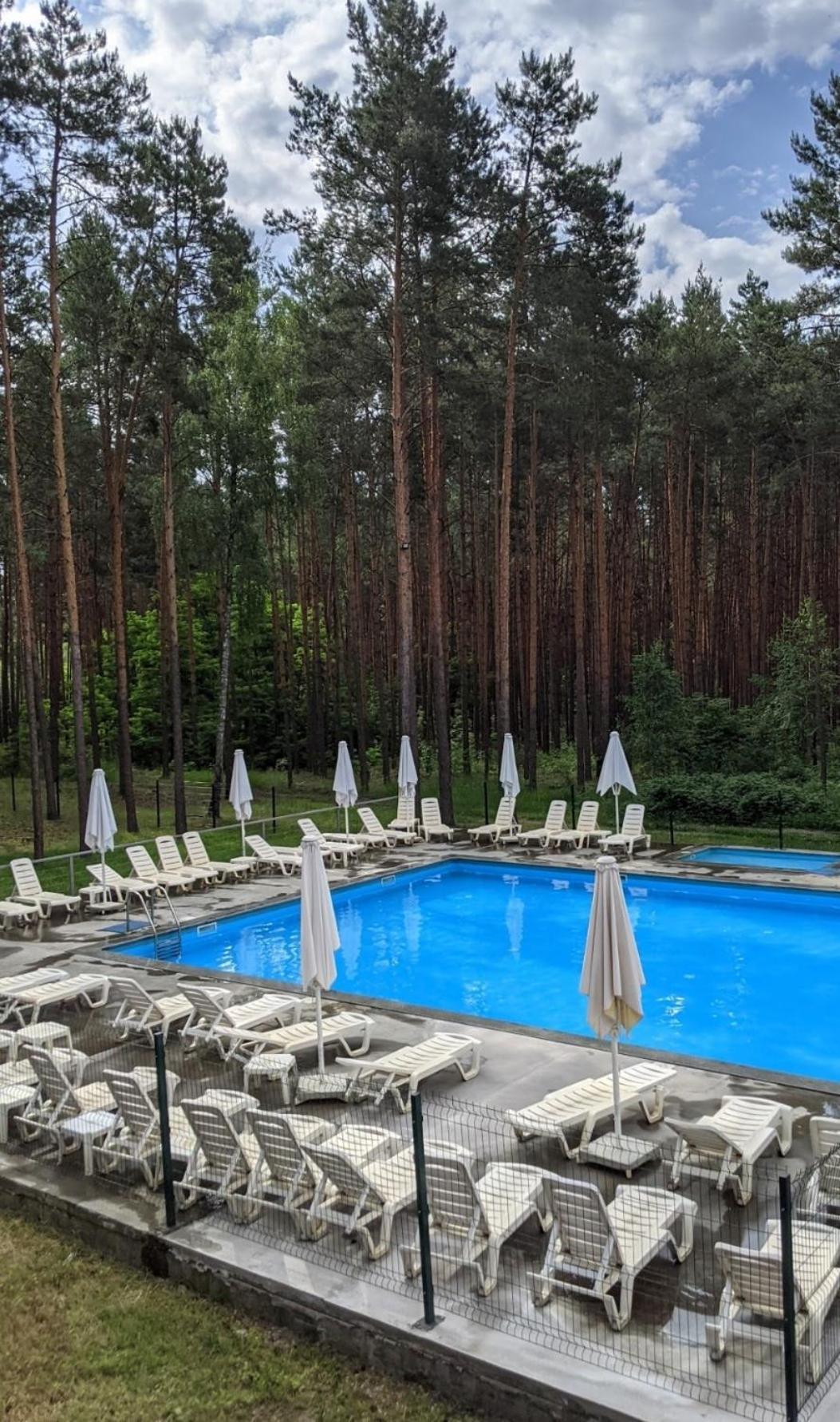 Carivka Hotel Esterno foto