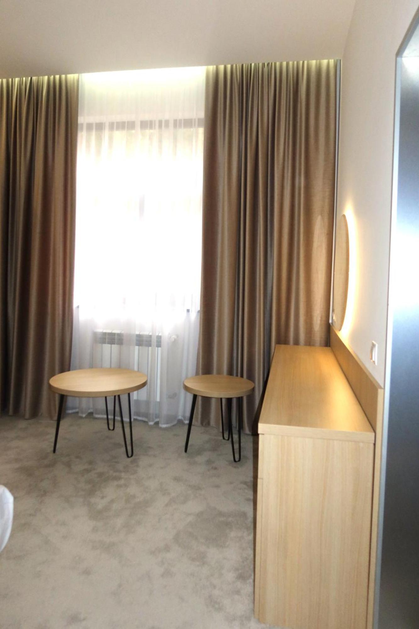 Carivka Hotel Esterno foto